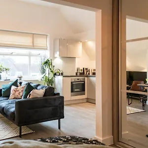  Apartment Seven Living