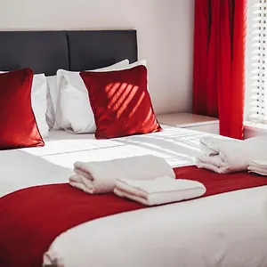 The Company, Whitefriars House Apartamento