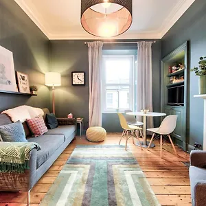 Guestready - Stylishly Presented Centre Ap Apartment Edinburgh