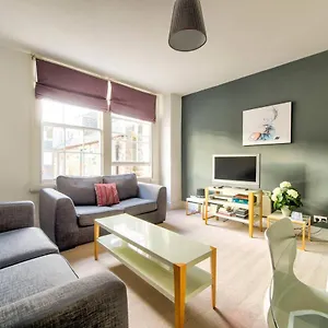 Joivy Bright 1 Bed Flat, Close To Princess Street Apartment Edinburgh
