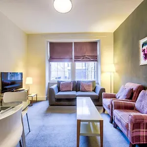 Joivy Stylish In New Town Apartment Edinburgh